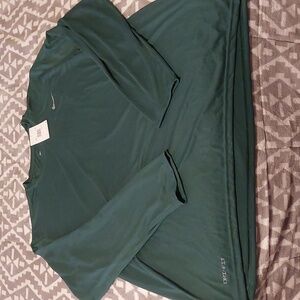 Nike Mens Dri-Fit Shirt.